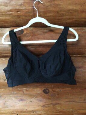 Vintage EUC Fashion Bug Black Everyday Wireless Classic T-Shirt Bra Size 50G